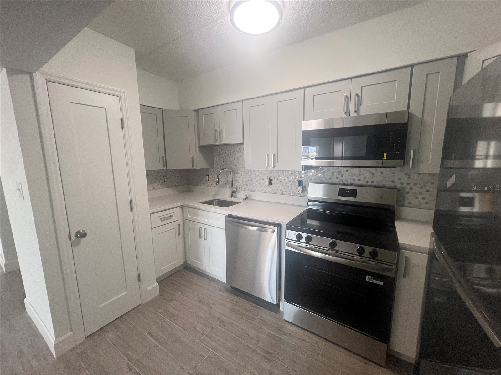 10365 Paradise Boulevard #27 Saint Petersburg FL 33706 TB8520280 image10