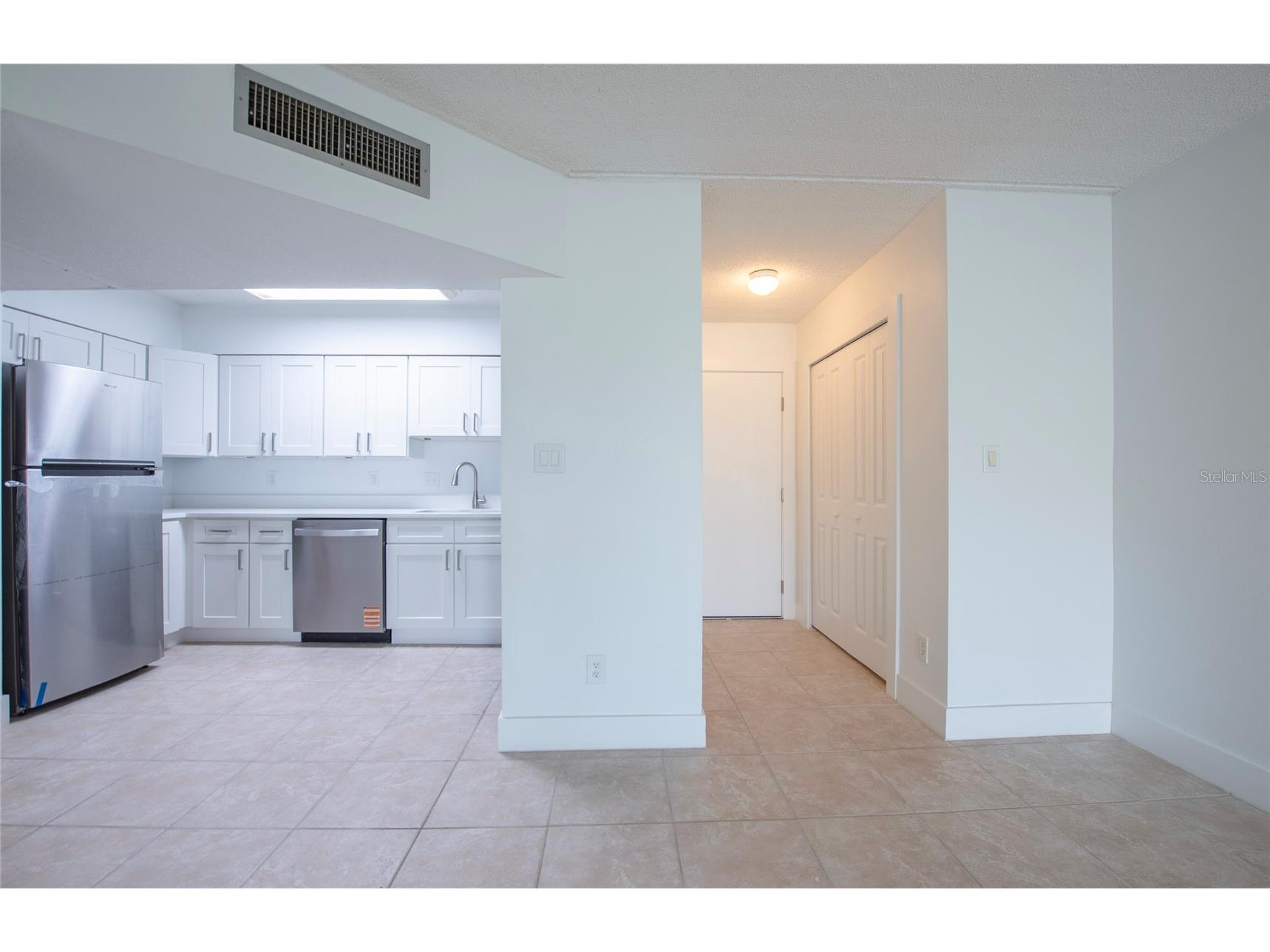 10365 Paradise Boulevard #9 Treasure Island FL 33706 TB8501562 image11
