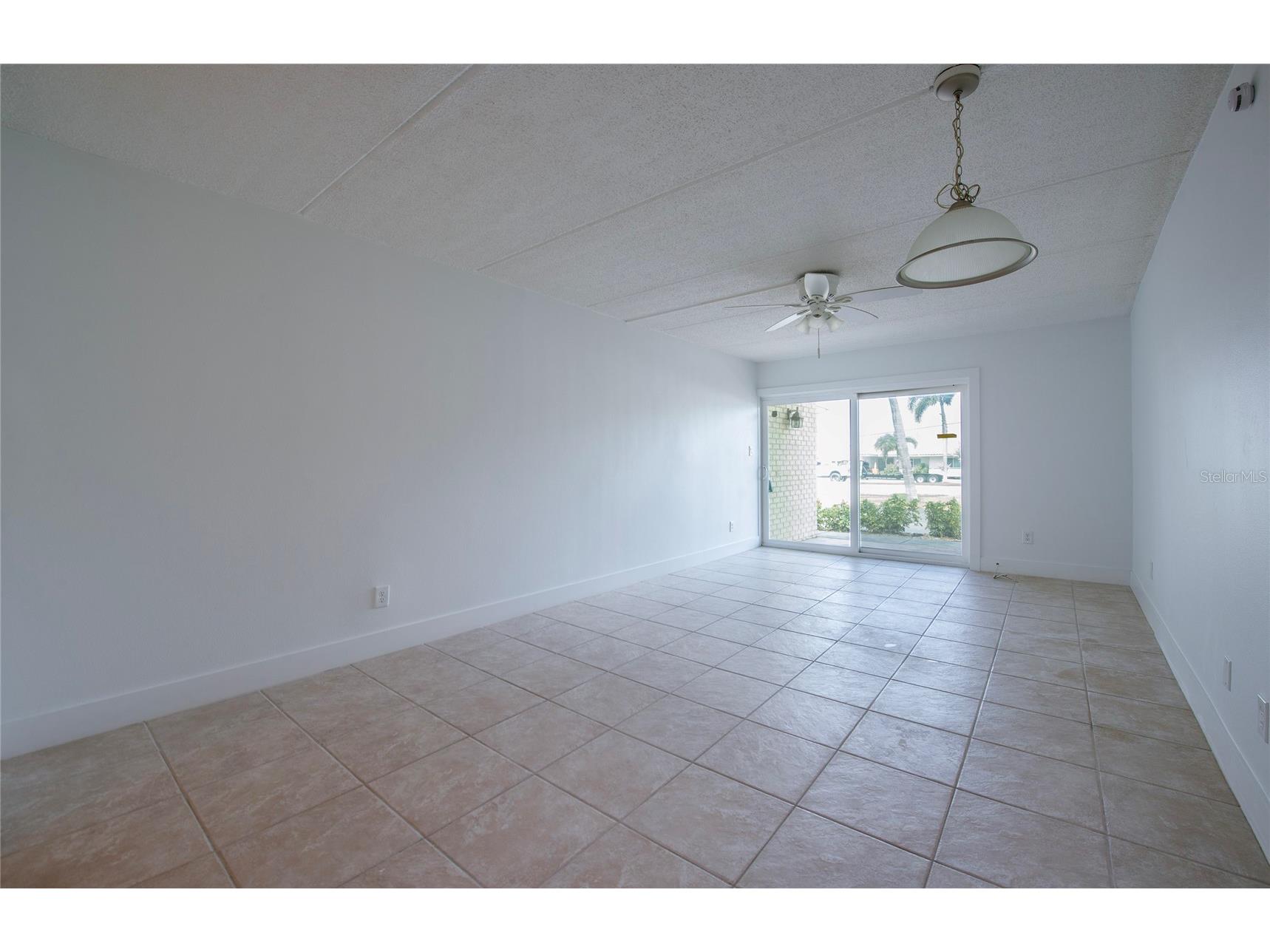 10365 Paradise Boulevard #9 Treasure Island FL 33706 TB8501562 image12