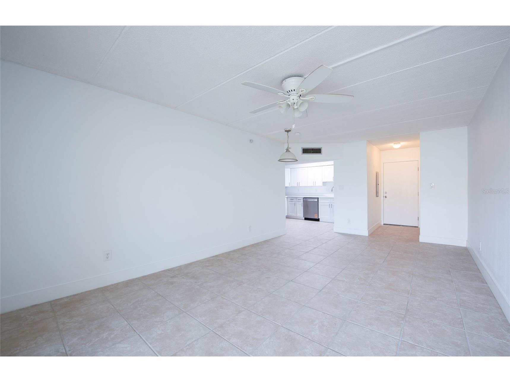 10365 Paradise Boulevard #9 Treasure Island FL 33706 TB8501562 image14