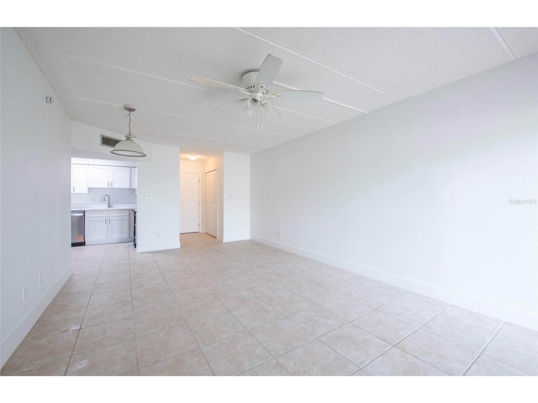 10365 Paradise Boulevard #9 Treasure Island FL 33706 TB8501562 image16