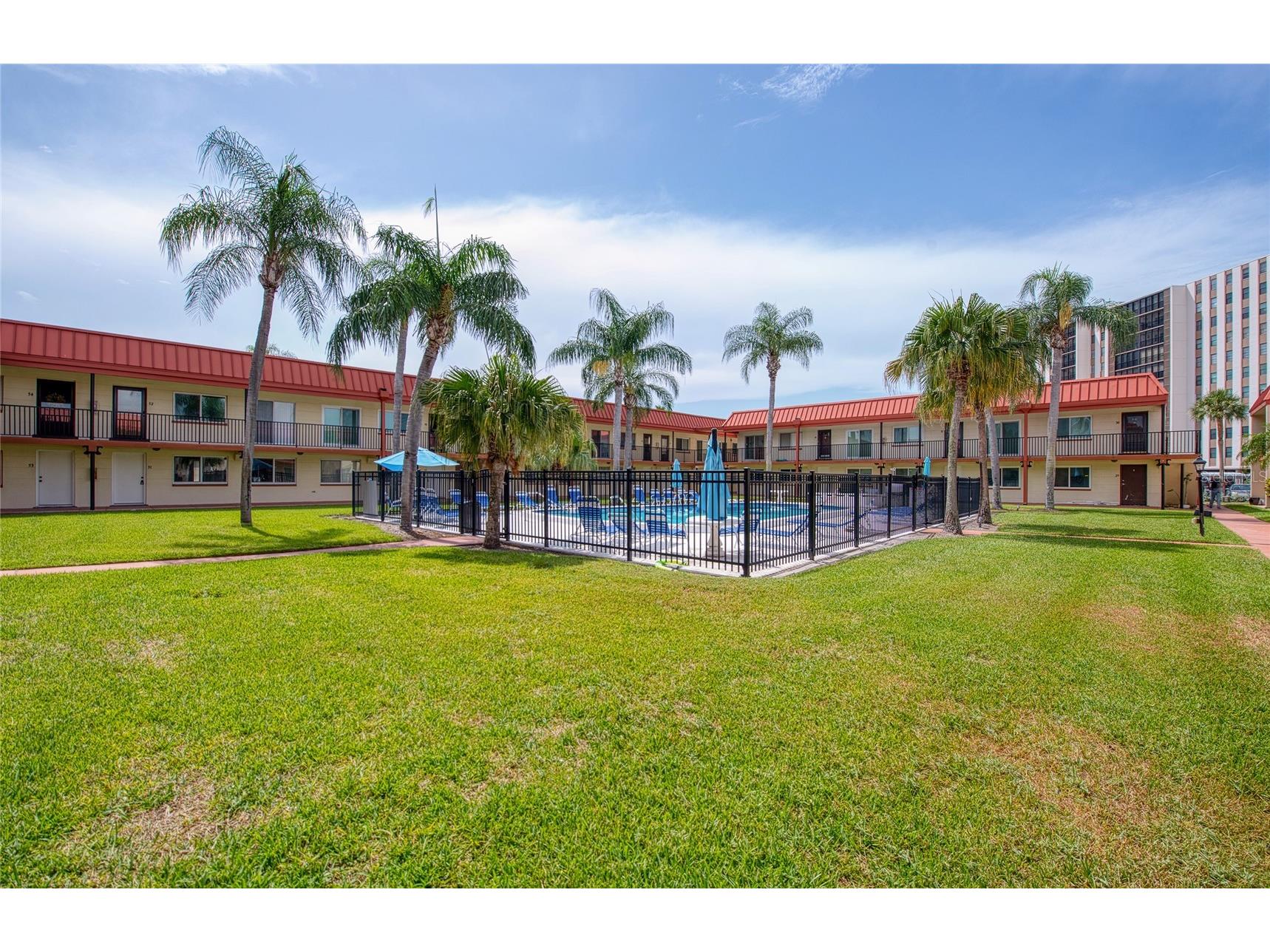 10365 Paradise Boulevard #9 Treasure Island FL 33706 TB8501562 image24