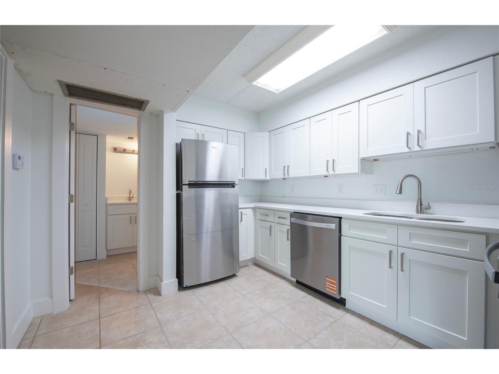 10365 Paradise Boulevard #9 Treasure Island FL 33706 TB8501562 image8