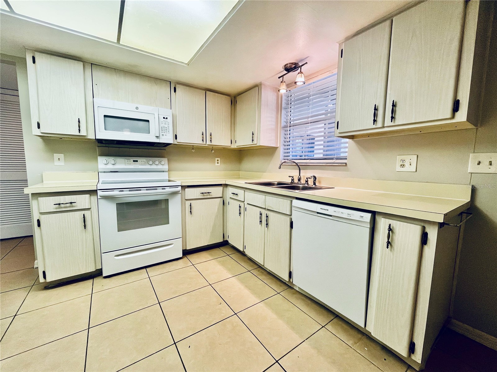 10368 Carrollwood Lane #234 Tampa FL 33618 TB8475313 image5