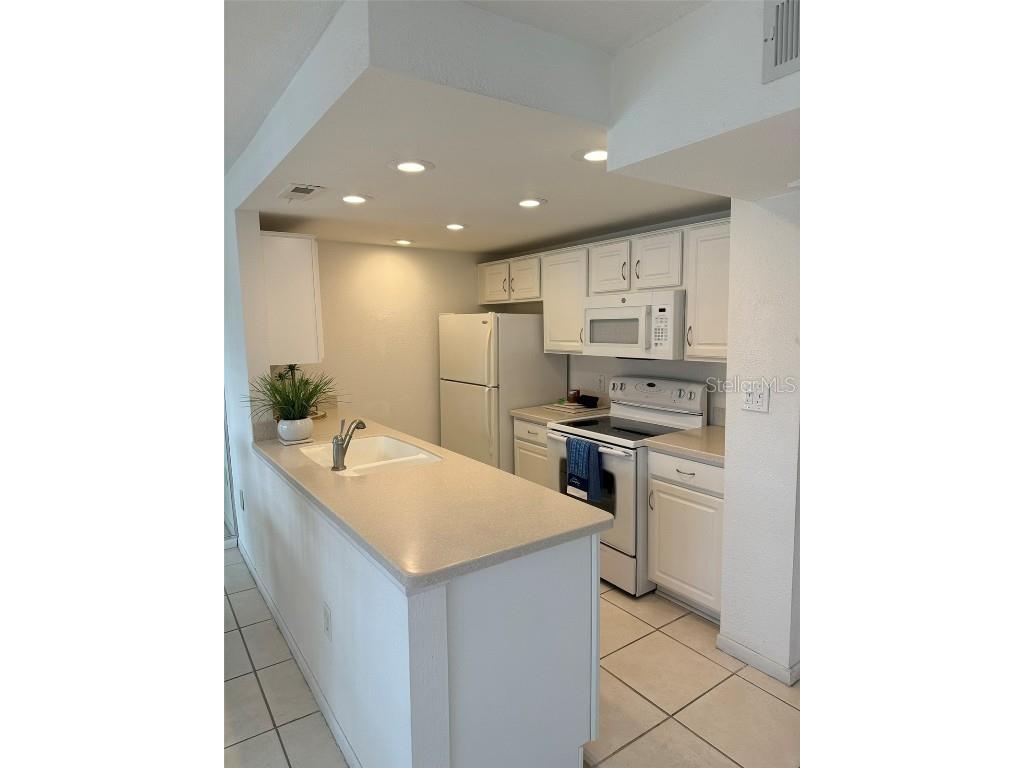 10369 Paradise Boulevard #58 Treasure Island FL 33706 - BOCA CIEGA BAY TB8437138 image4