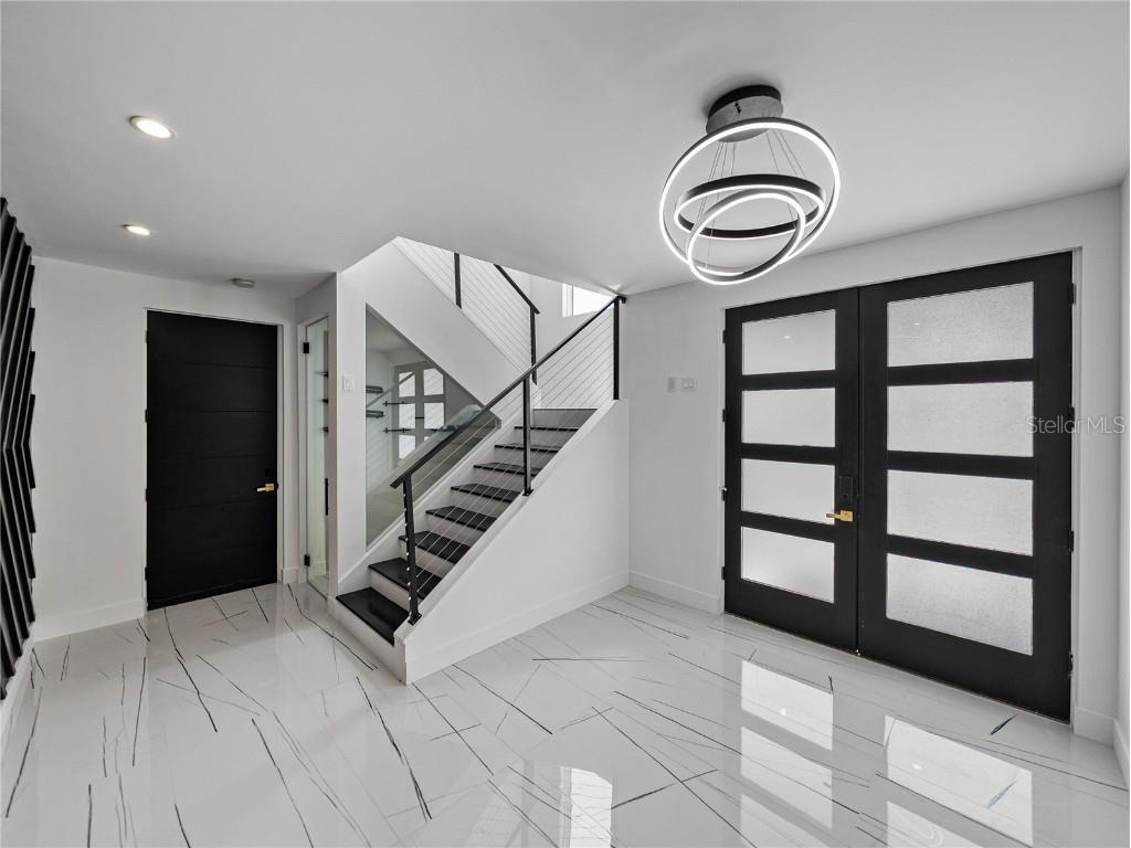 1037 79th Street S Saint Petersburg FL 33707 GC531303 image16