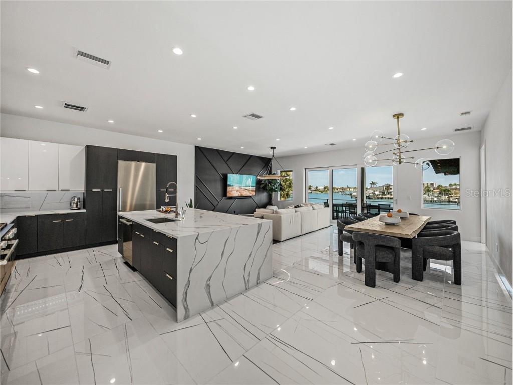 1037 79th Street S Saint Petersburg FL 33707 GC531303 image21