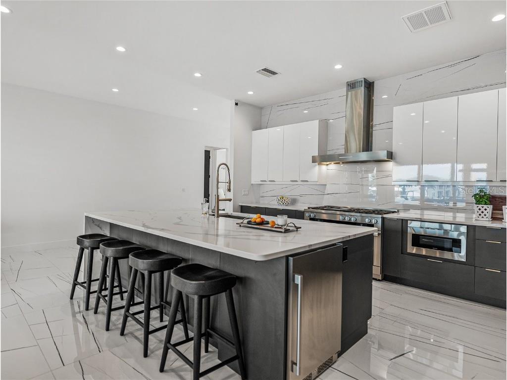 1037 79th Street S Saint Petersburg FL 33707 GC531303 image24