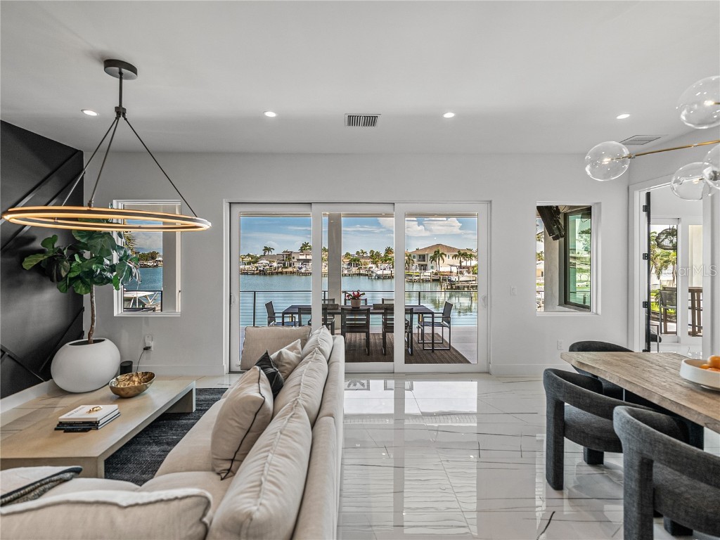 1037 79th Street S Saint Petersburg FL 33707 GC531303 image31