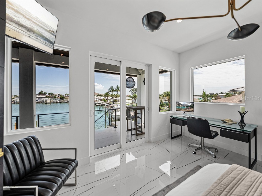 1037 79th Street S Saint Petersburg FL 33707 GC531303 image36