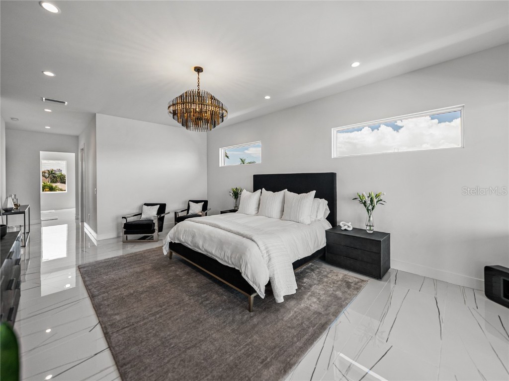 1037 79th Street S Saint Petersburg FL 33707 GC531303 image42