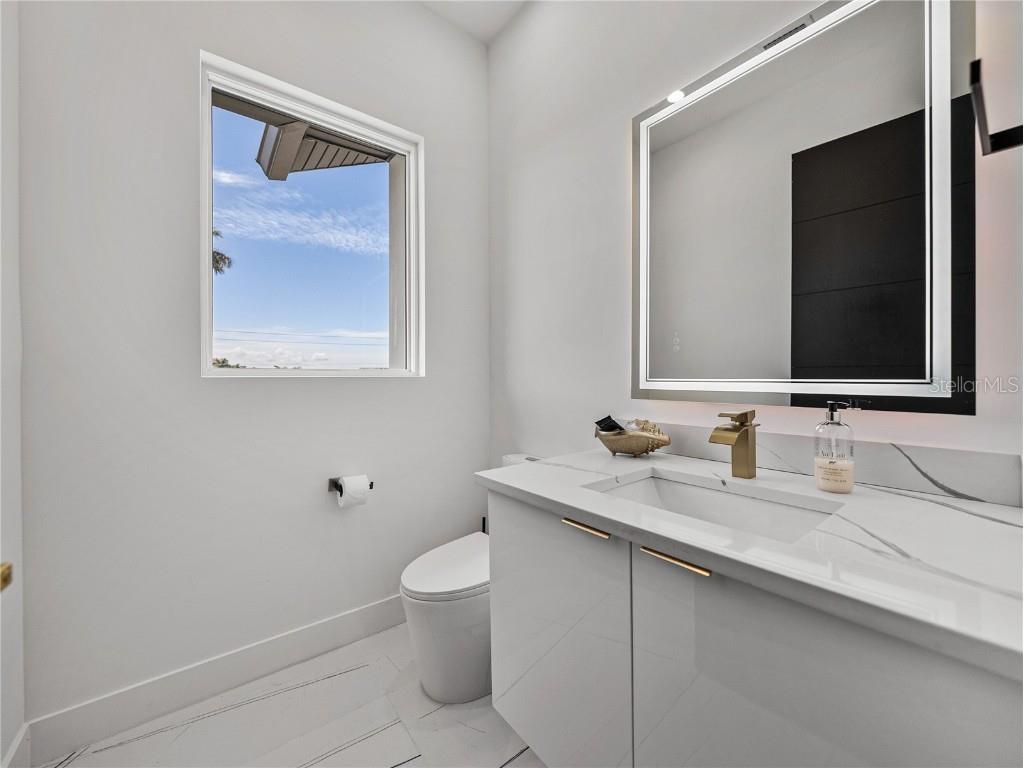 1037 79th Street S Saint Petersburg FL 33707 GC531303 image51