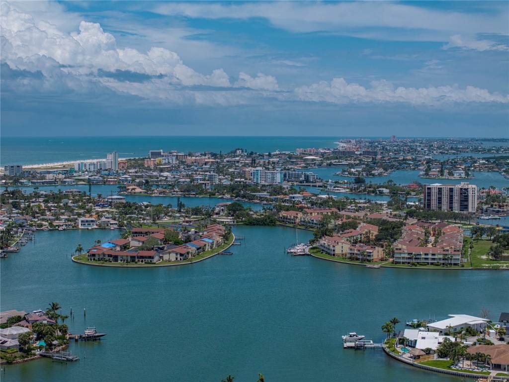 1037 79th Street S Saint Petersburg FL 33707 GC531303 image73