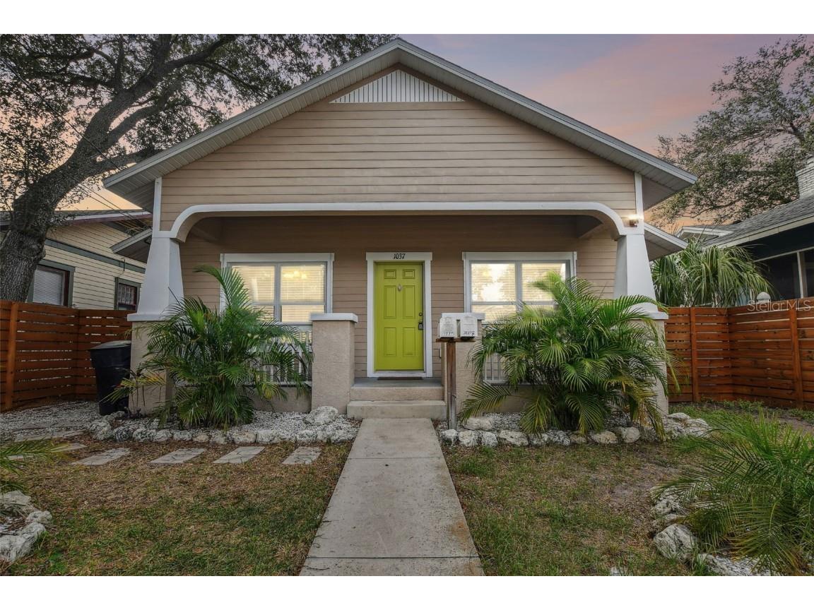 1037 8th Street S Saint Petersburg FL 33701 A4587394 image1