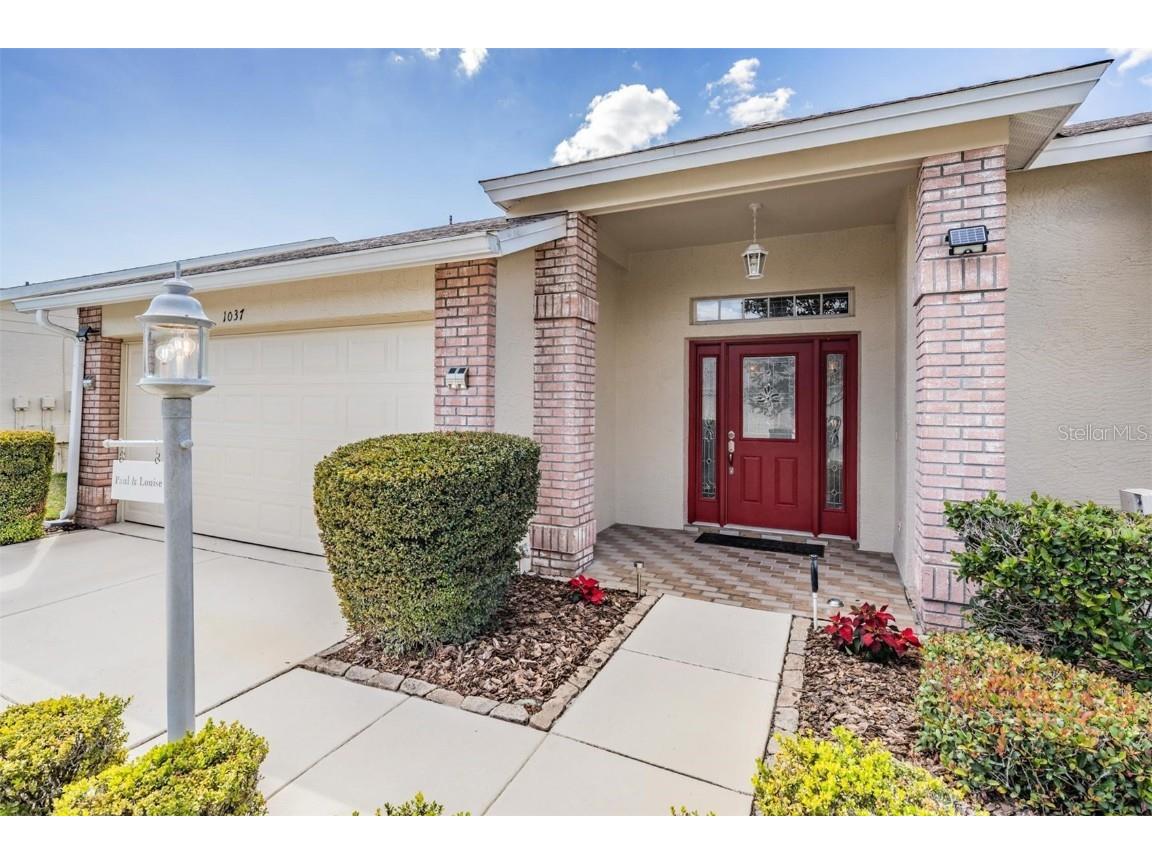 1037 Almondwood Drive Trinity FL 34655 W7861722 image1