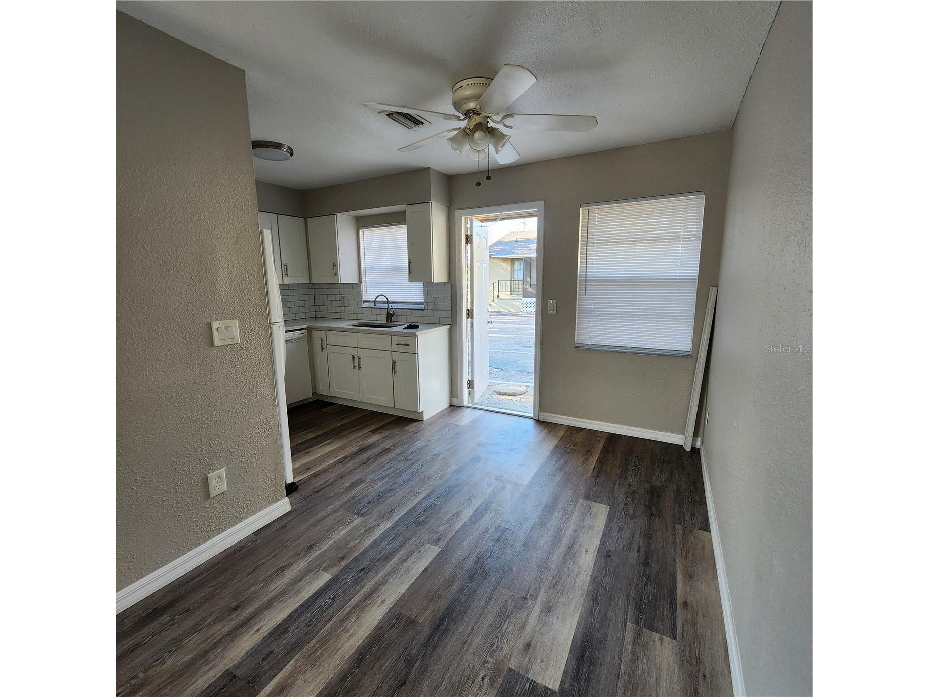 1037 Apollo Beach Boulevard #D Apollo Beach FL 33572 TB8474190 image18