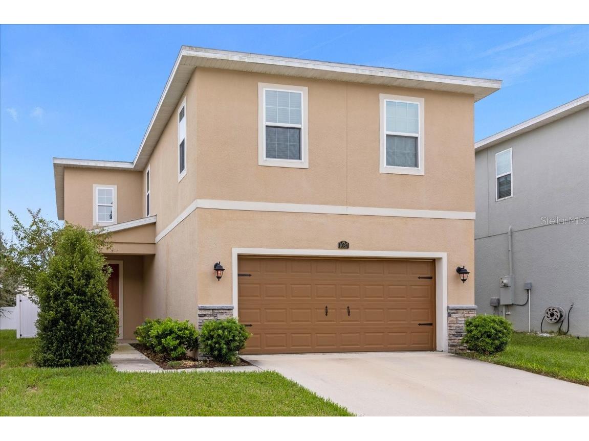 1037 Atlantic Avenue Fruitland Park FL 34731 O6148781 image1