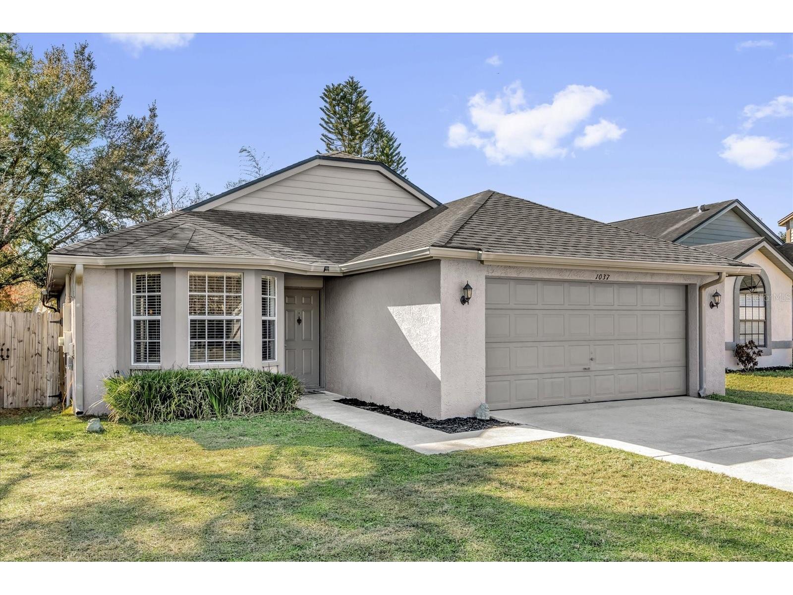 1037 Burnett Street Oviedo FL 32765 O6378327 image1