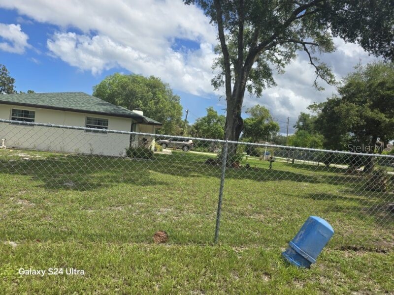 1037 Collins Avenue Orange City FL 32763 V4944901 image10