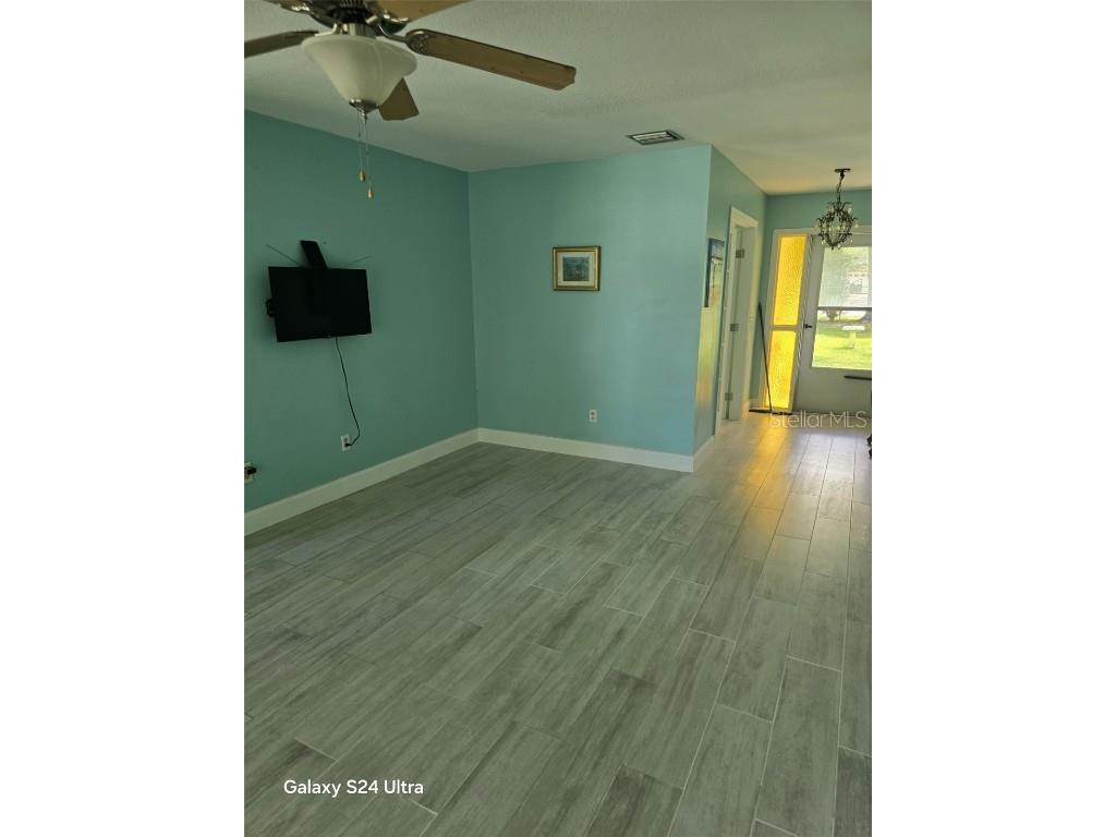 1037 Collins Avenue Orange City FL 32763 V4944901 image15