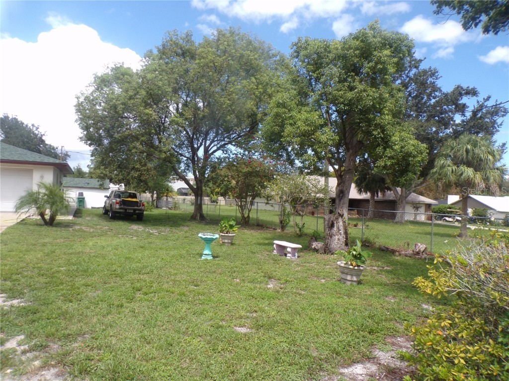 1037 Collins Avenue Orange City FL 32763 V4944901 image56