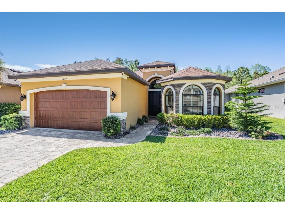 1037 Ketzal Drive Trinity FL 34655 W7862624 image1