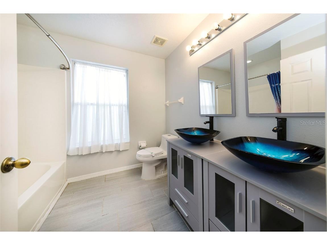 1037 Lake Berkley Drive Kissimmee FL 34746 O6334755 image24