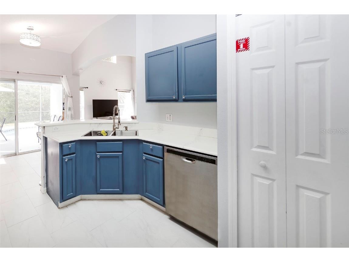 1037 Lake Berkley Drive Kissimmee FL 34746 O6334755 image4