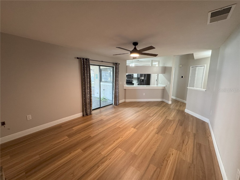 1037 Mckinnon Avenue Oviedo FL 32765 O6348964 image27