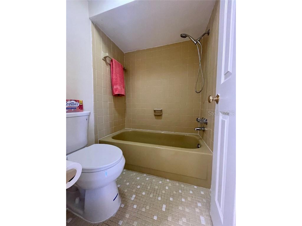 1037 Tamarac Drive Holiday FL 34690 TB8413647 image23