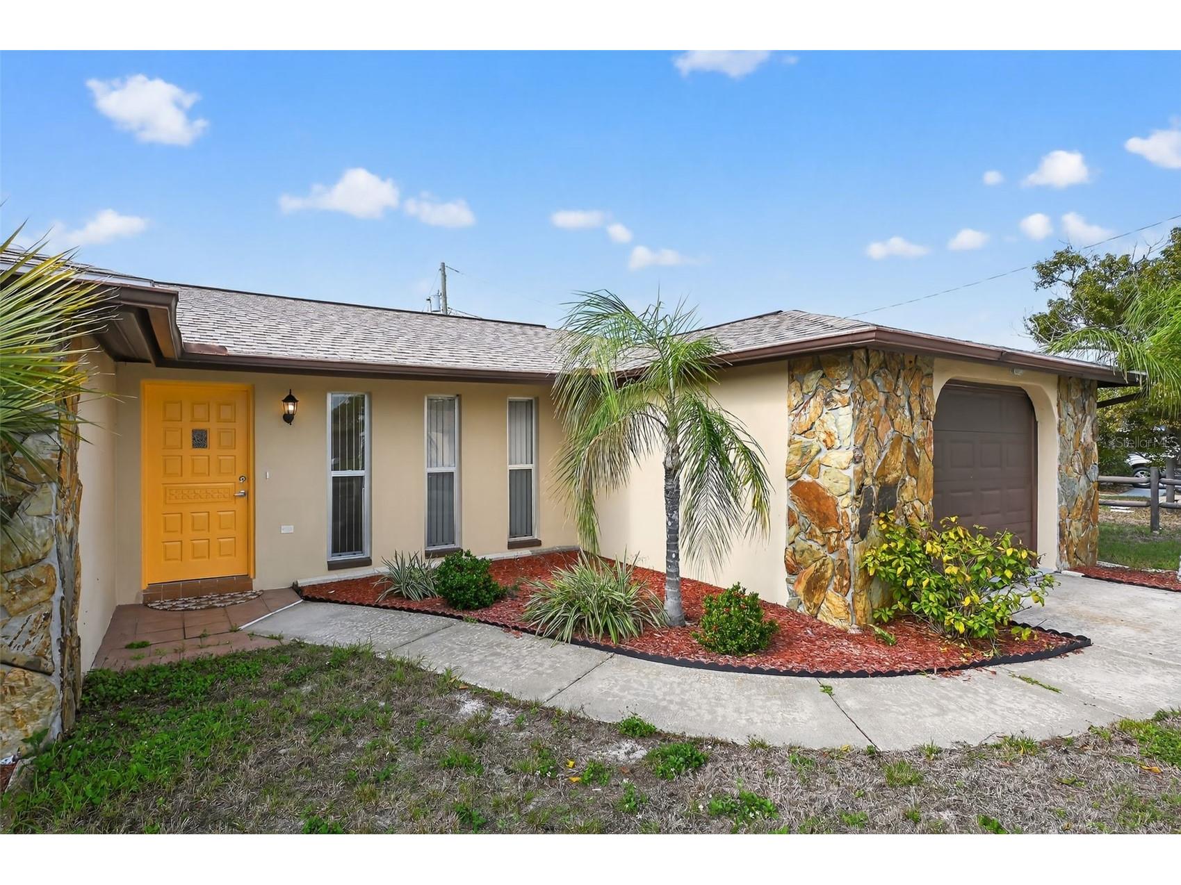 1037 Tamarac Drive Holiday FL 34690 TB8461571 image1