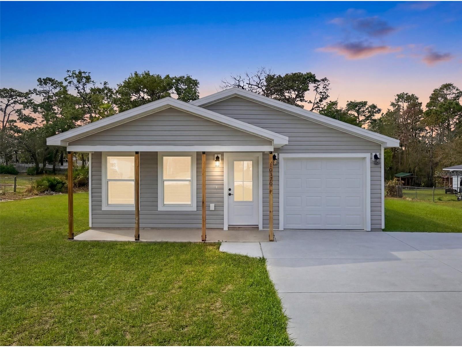 10370 Golden Avenue Weeki Wachee FL 34613 W7884169 image1