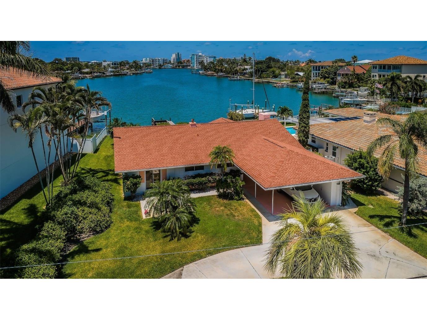 10370 Paradise Boulevard Treasure Island FL 33706 U8208901 image1