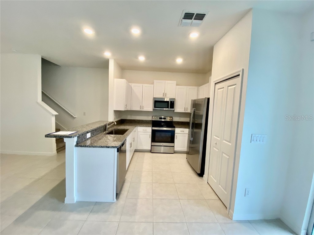 10373 Lavender Aster Trail San Antonio FL 33576 - MIRADA LAGOON TB8456209 image7