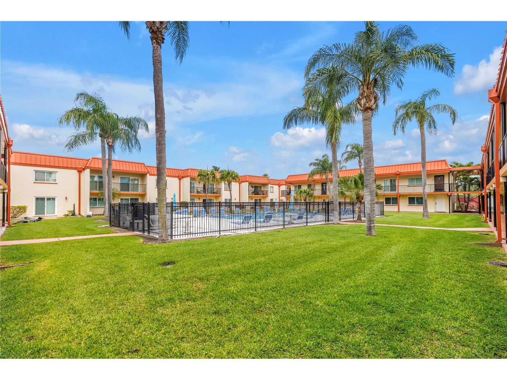 10375 Paradise Boulevard #51 Treasure Island FL 33706 TB8509713 image43