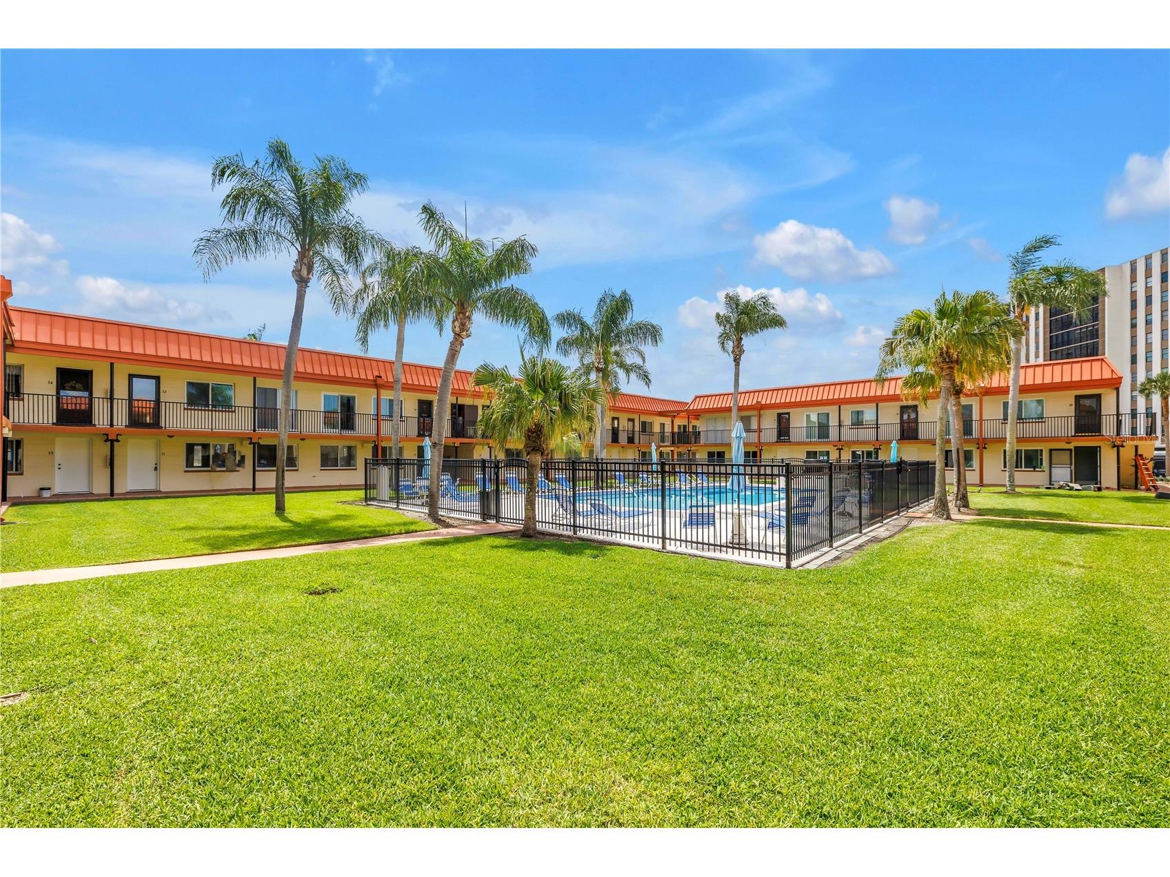 10375 Paradise Boulevard #51 Treasure Island FL 33706 TB8509713 image8