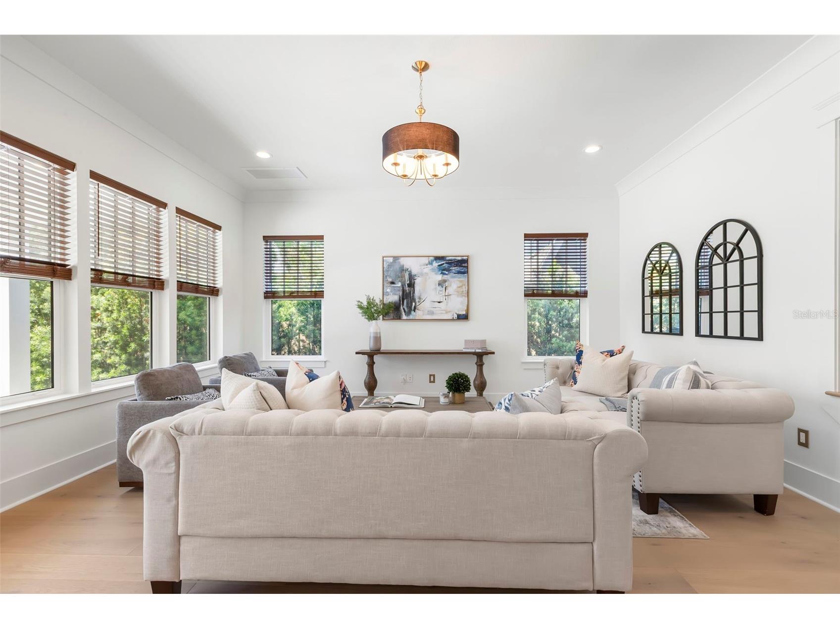 1038 26th Avenue N Saint Petersburg FL 33703 TB8494359 image18