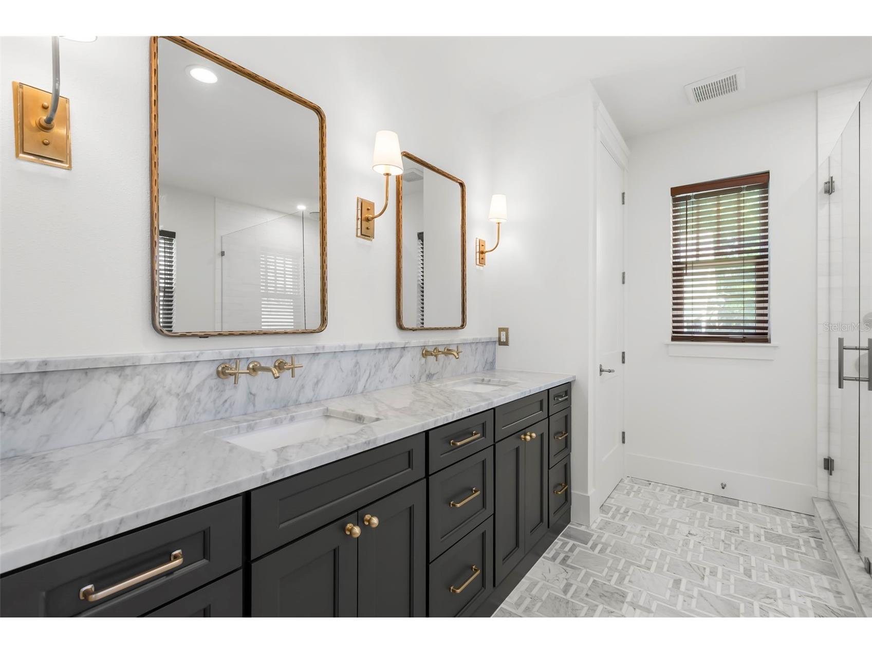 1038 26th Avenue N Saint Petersburg FL 33703 TB8494359 image33