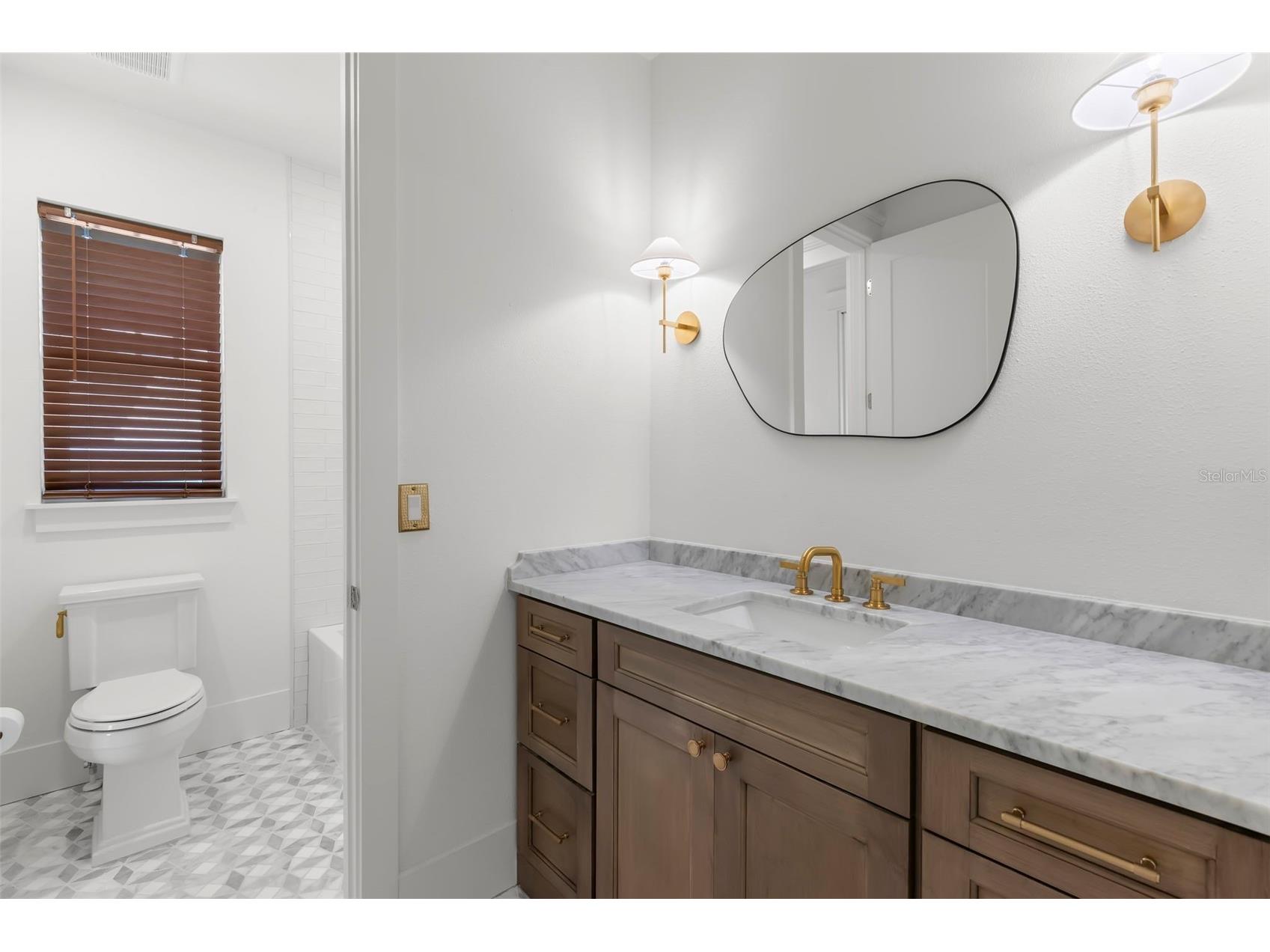 1038 26th Avenue N Saint Petersburg FL 33703 TB8494359 image38