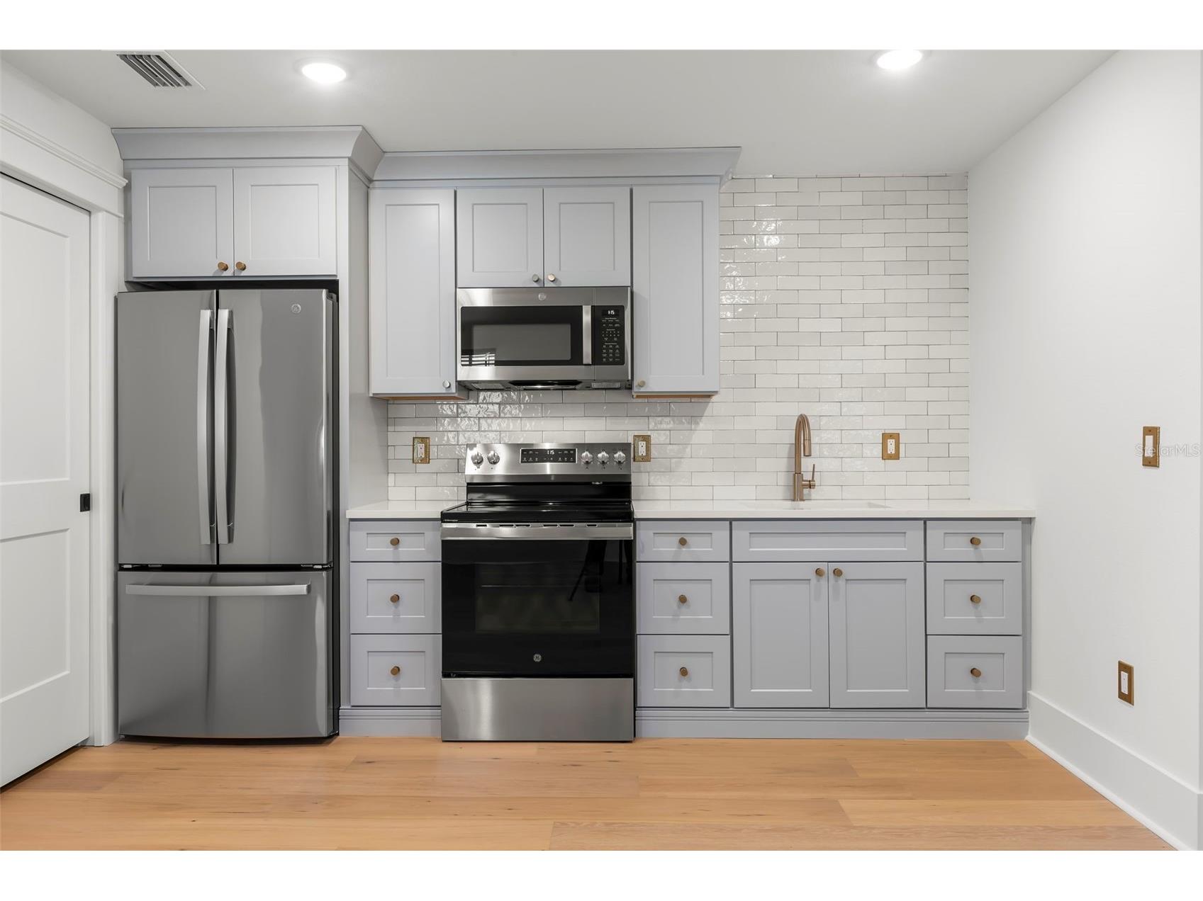 1038 26th Avenue N Saint Petersburg FL 33703 TB8494359 image47