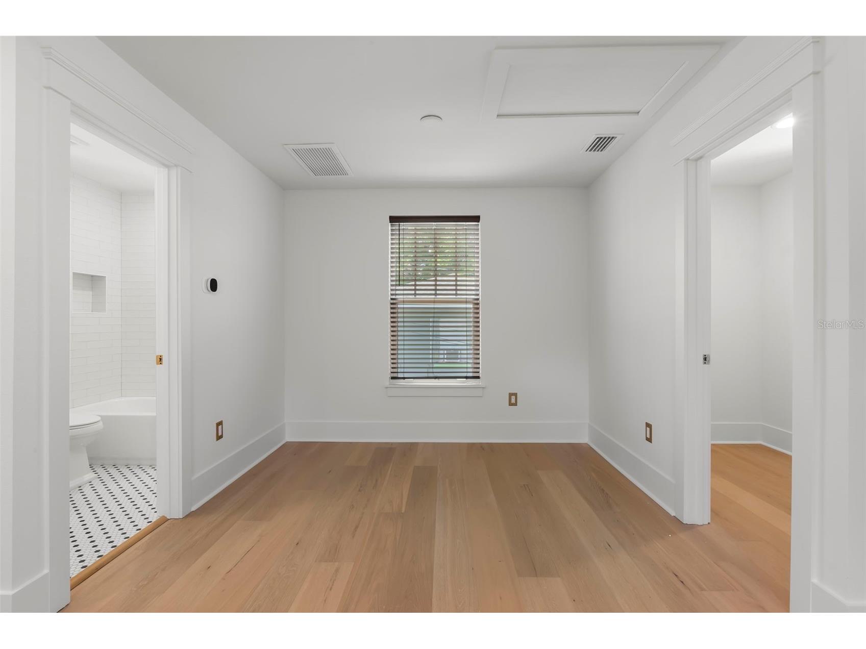 1038 26th Avenue N Saint Petersburg FL 33703 TB8494359 image50