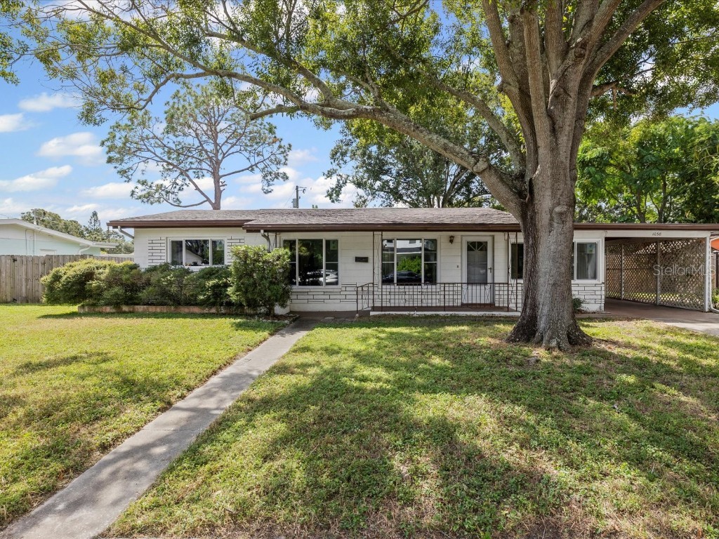 1038 53rd Avenue N Saint Petersburg FL 33703 W7879366 image1