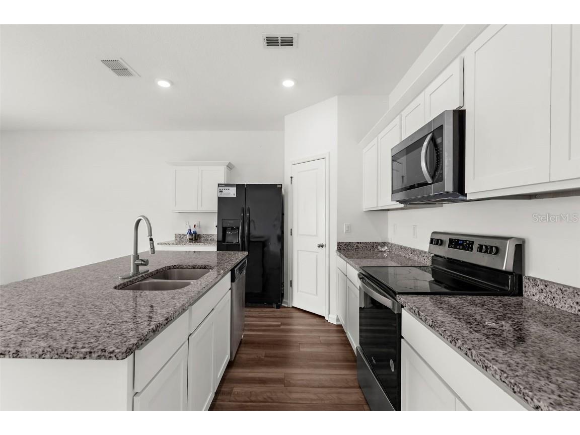 1038 Kelly Fern Loop Ruskin FL 33570 TB8395971 image11