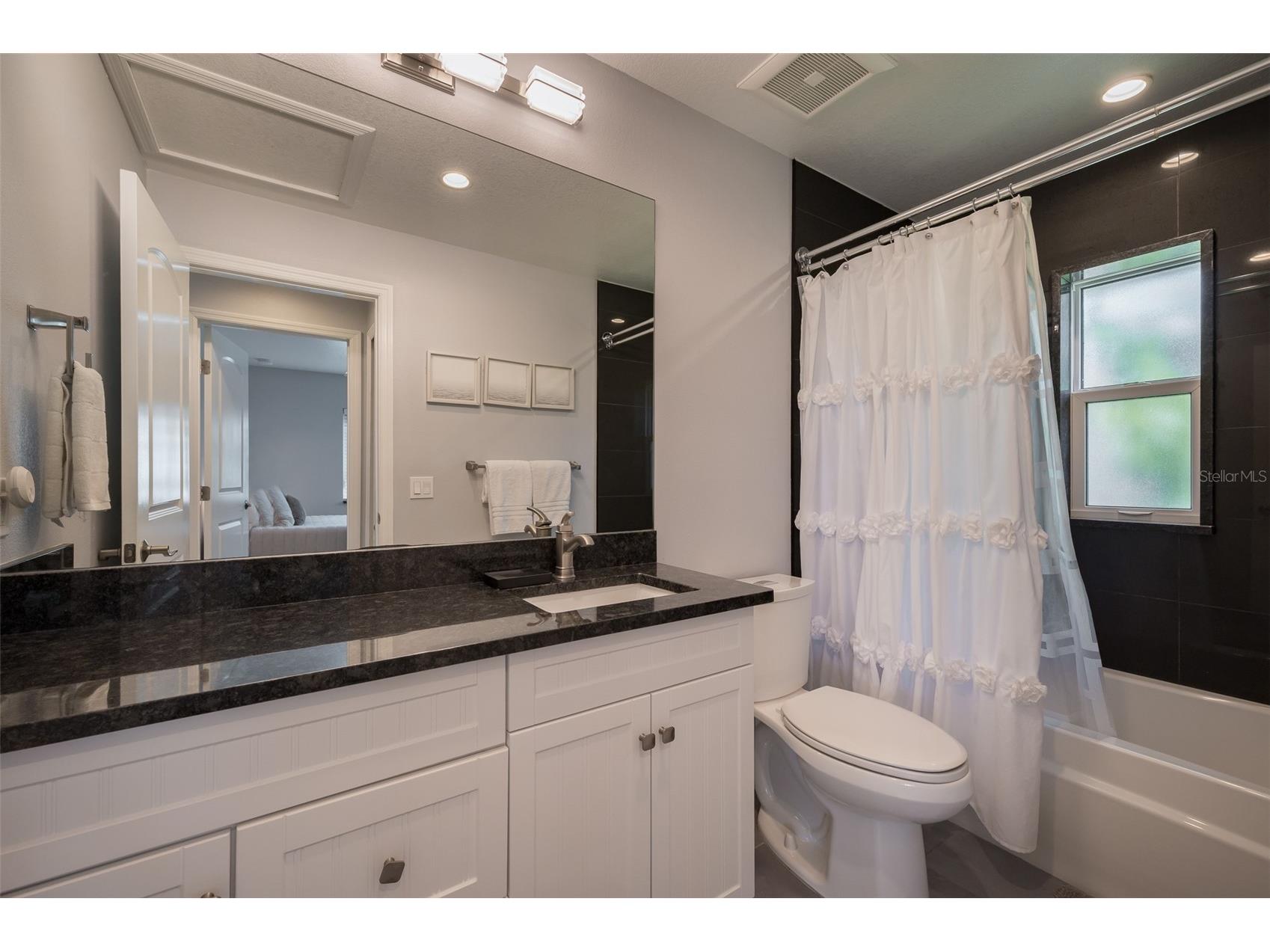 1039 23rd Street Sarasota FL 34234 A4686390 image14