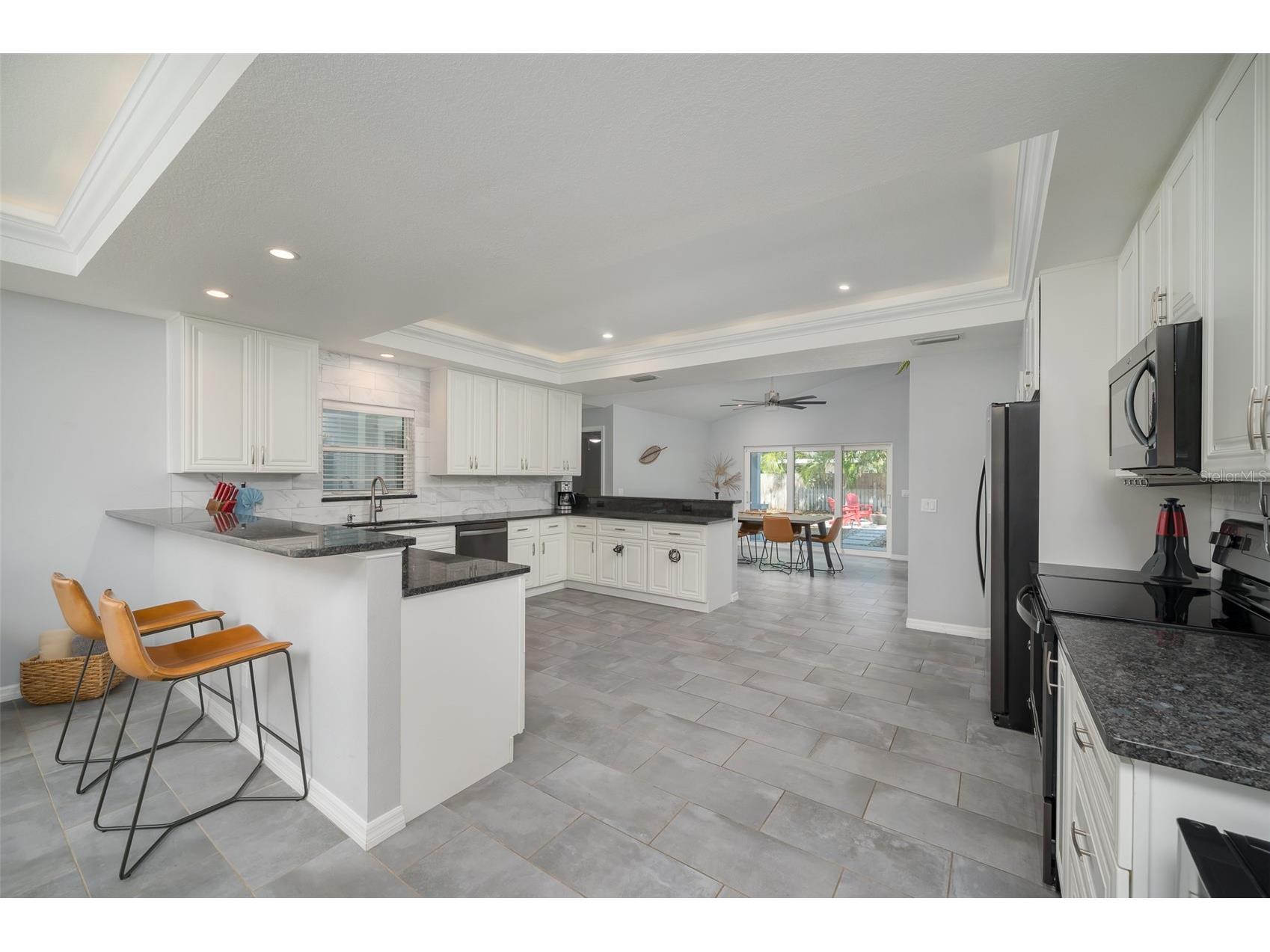 1039 23rd Street Sarasota FL 34234 A4686390 image6