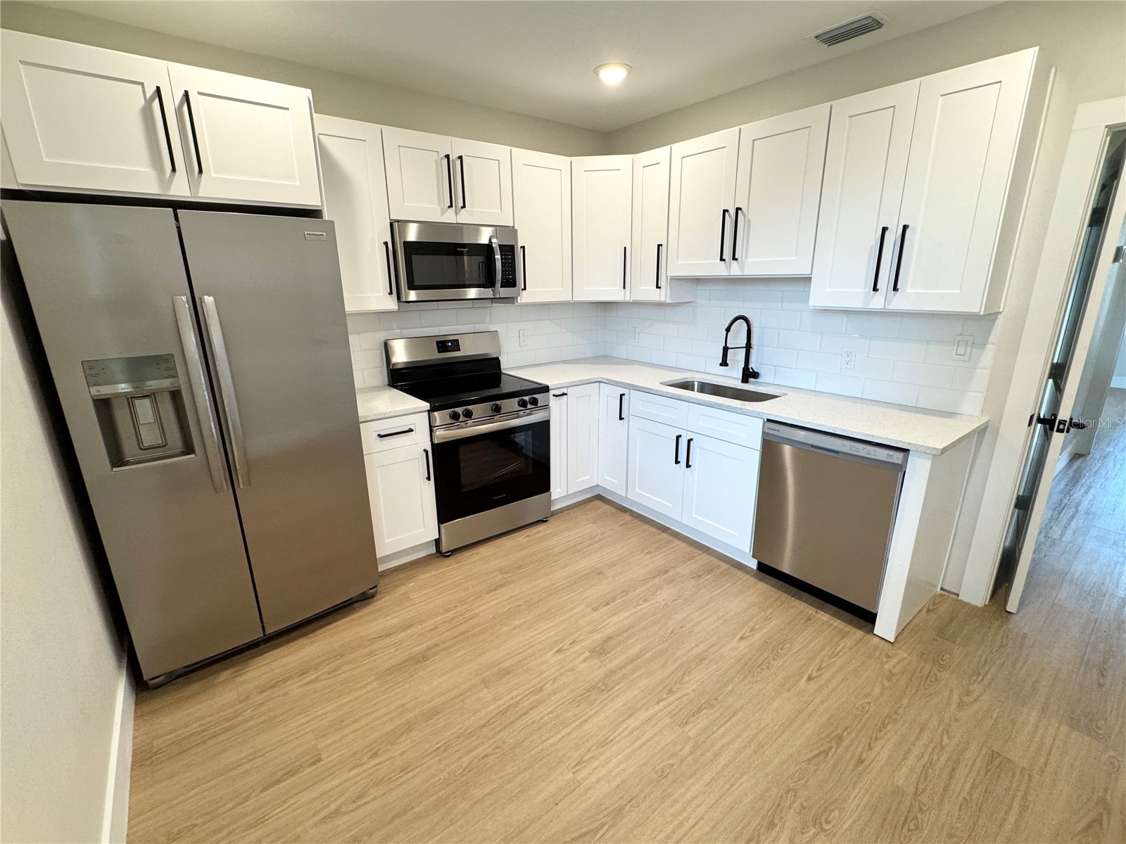 1039 53rd Avenue N Saint Petersburg FL 33703 TB8481001 image17