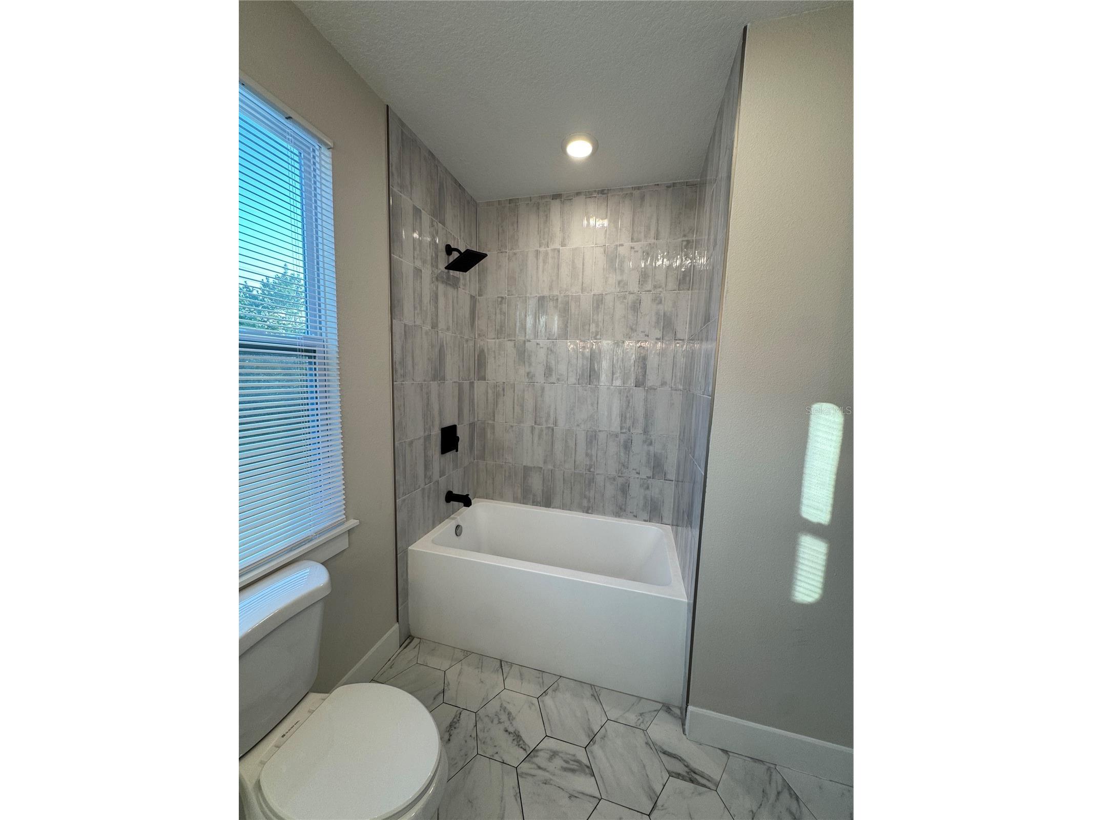 1039 53rd Avenue N Saint Petersburg FL 33703 TB8481001 image23