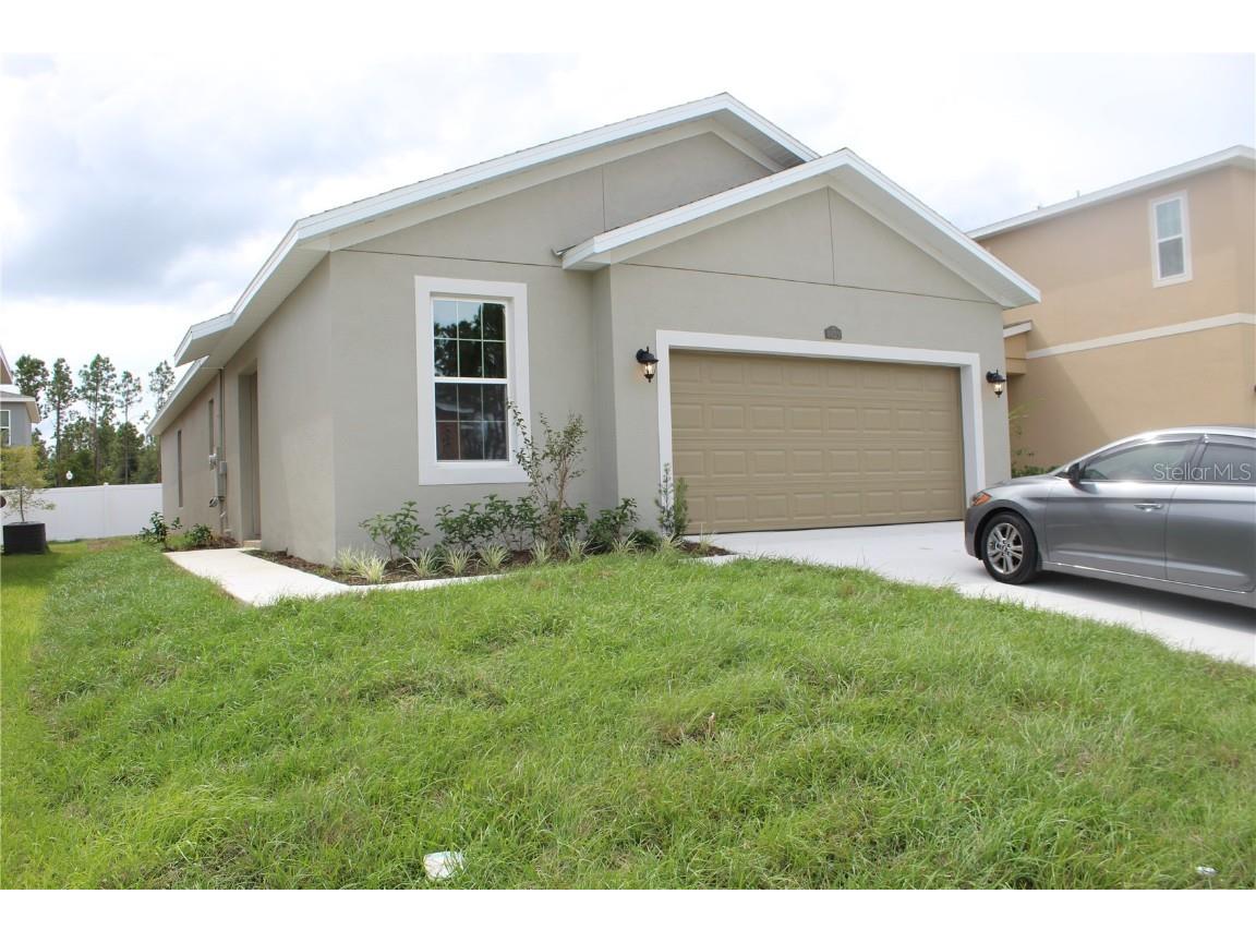 1039 Atlantic Avenue Fruitland Park FL 34731 O6124840 image1