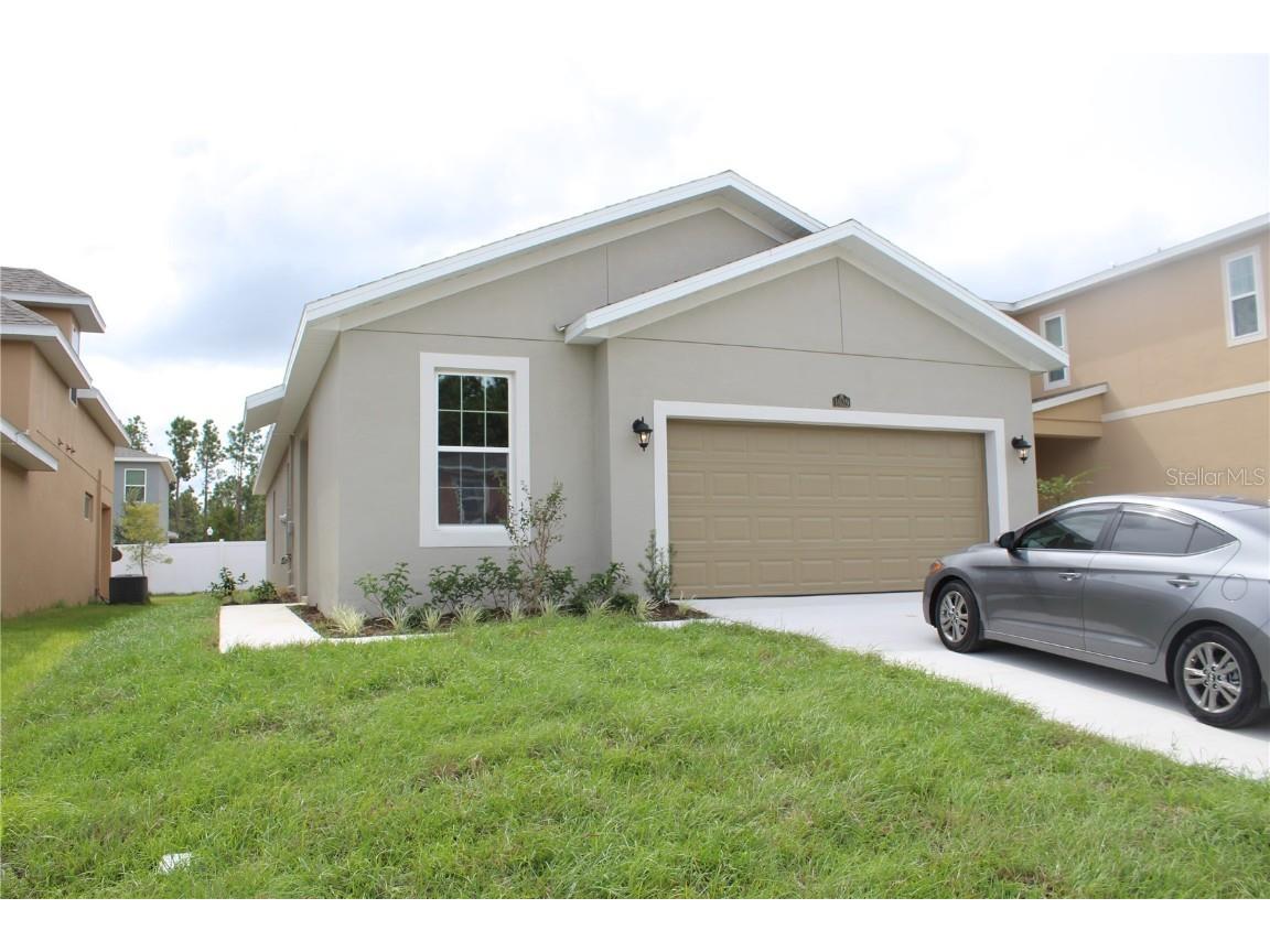 1039 Atlantic Avenue Fruitland Park FL 34731 O6188085 image1