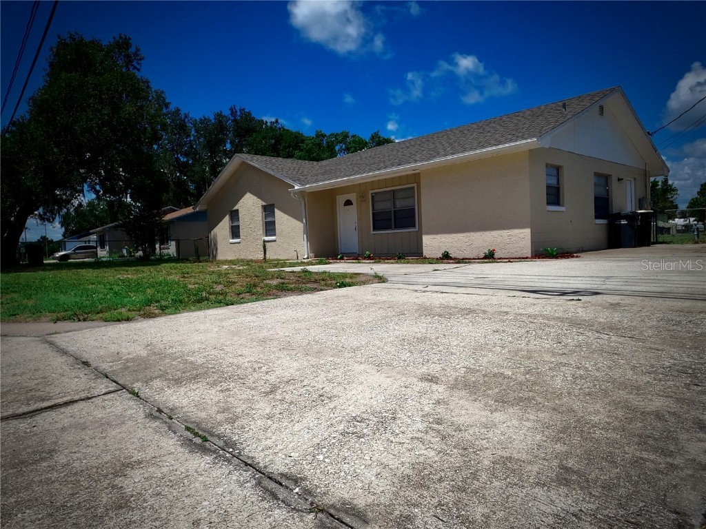 1039 Spirit Lake Road Winter Haven FL 33880 - LAKE THOMAS S5087954 image1